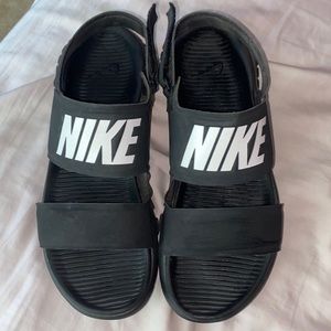 Nike Tanjun Sandles